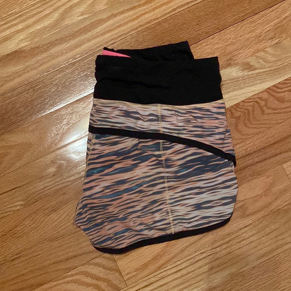 Lulu Lemon Speed Up Shorts